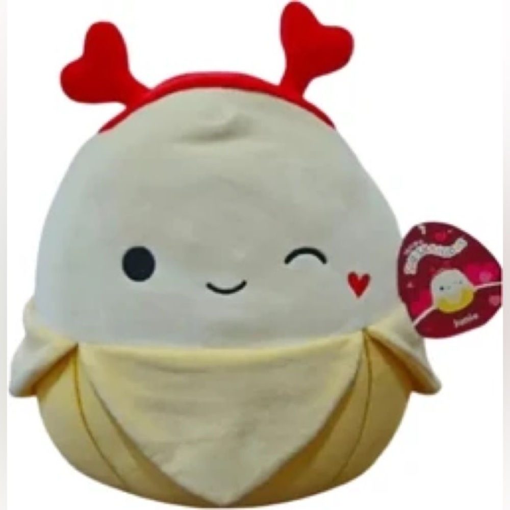 Nwt 5"  💝 Junie the Banana Squishmallow Valentine